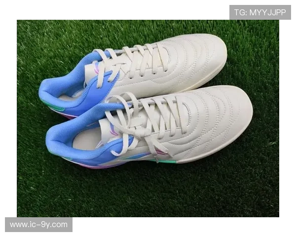 新手选择入门级足球鞋的全面指南 如何挑选适合自己的第一双足球鞋